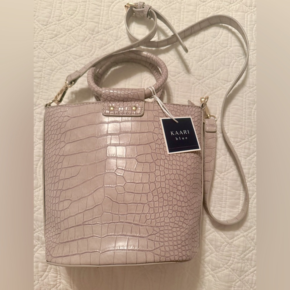KAARI blue purse